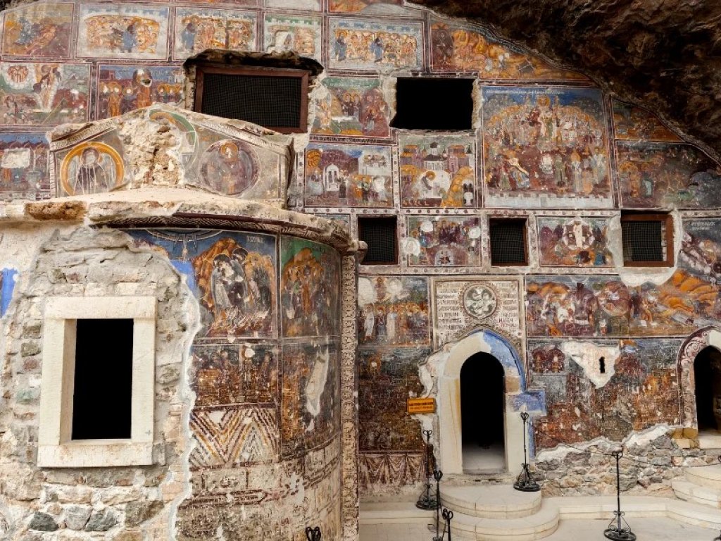 İzmir, Uşak, Afyon Çıkışlı Karadeniz Yaylalar ve Batum Turu (5 Gece)