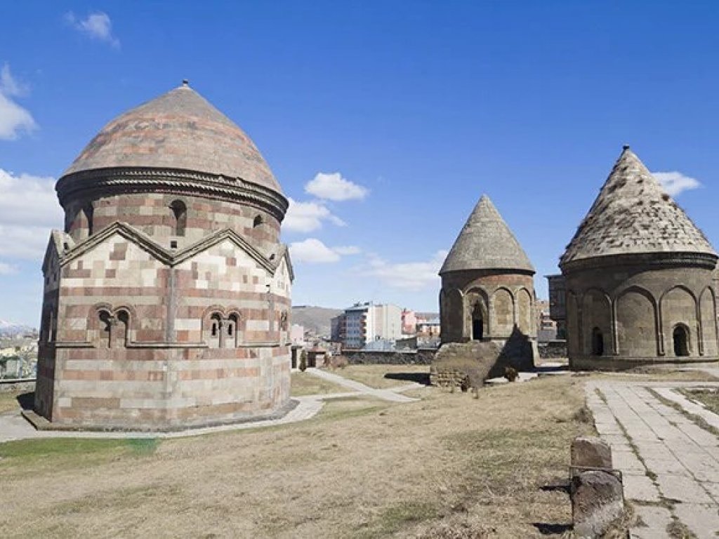 İzmir Çıkışlı Turistik Doğu Ekspresi ile Kars Turu (3 Gece - 4 Gün)