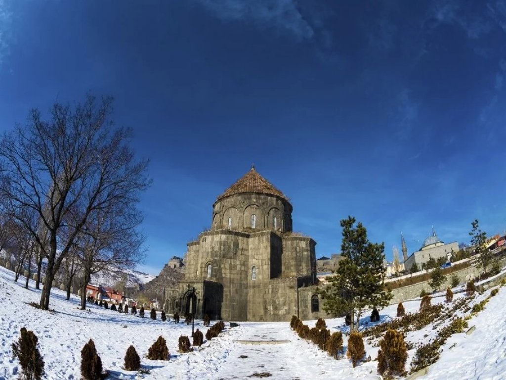 İzmir Çıkışlı Turistik Doğu Ekspresi ile Kars Turu (3 Gece - 4 Gün)