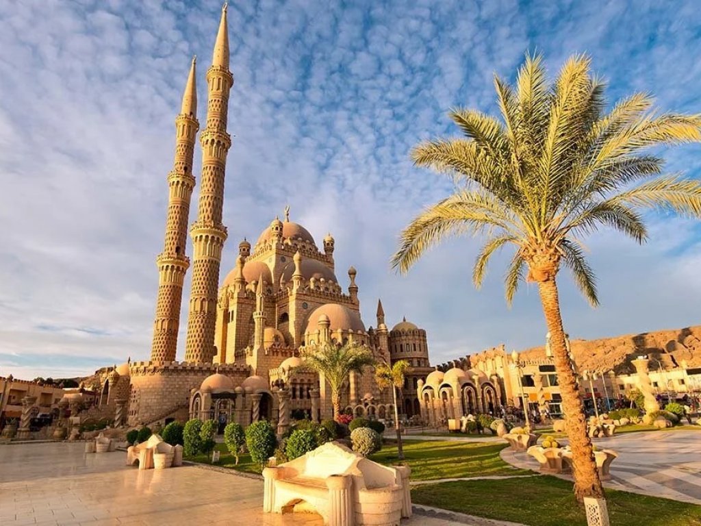 İzmir Çıkışlı Sharm El Sheikh Turu (7 Gece - 8 Gün)
