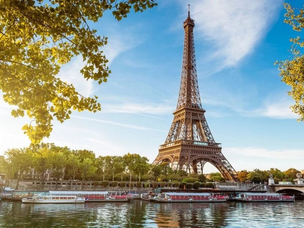 İzmir Çıkışlı Paris & Disneyland Turu (4 Gece)