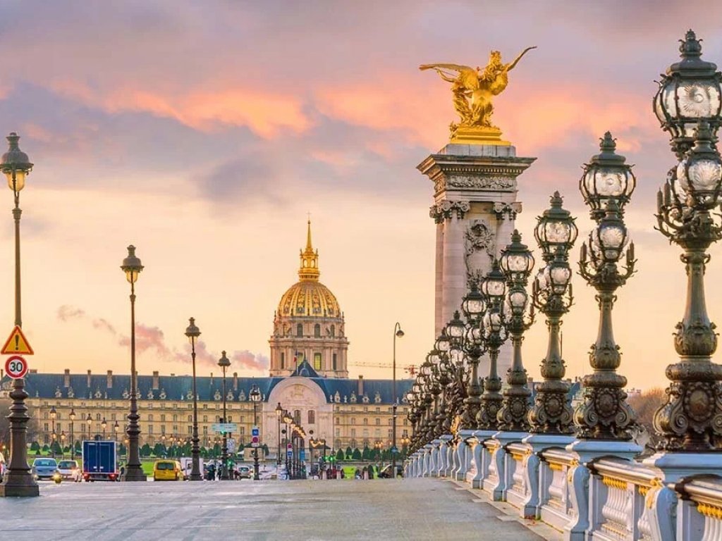 İzmir Çıkışlı Paris & Disneyland Turu (4 Gece)