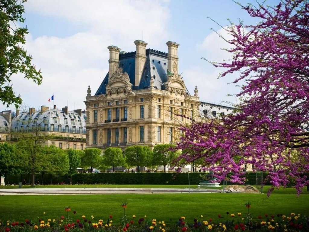 İzmir Çıkışlı Paris & Disneyland Turu (4 Gece)