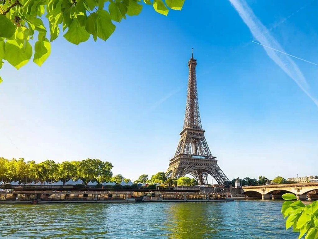 İzmir Çıkışlı Paris & Disneyland Turu (4 Gece)