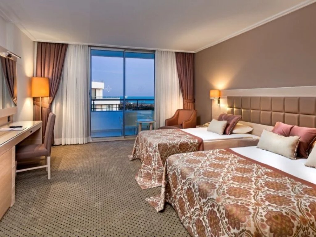 Miracle Resort Otel