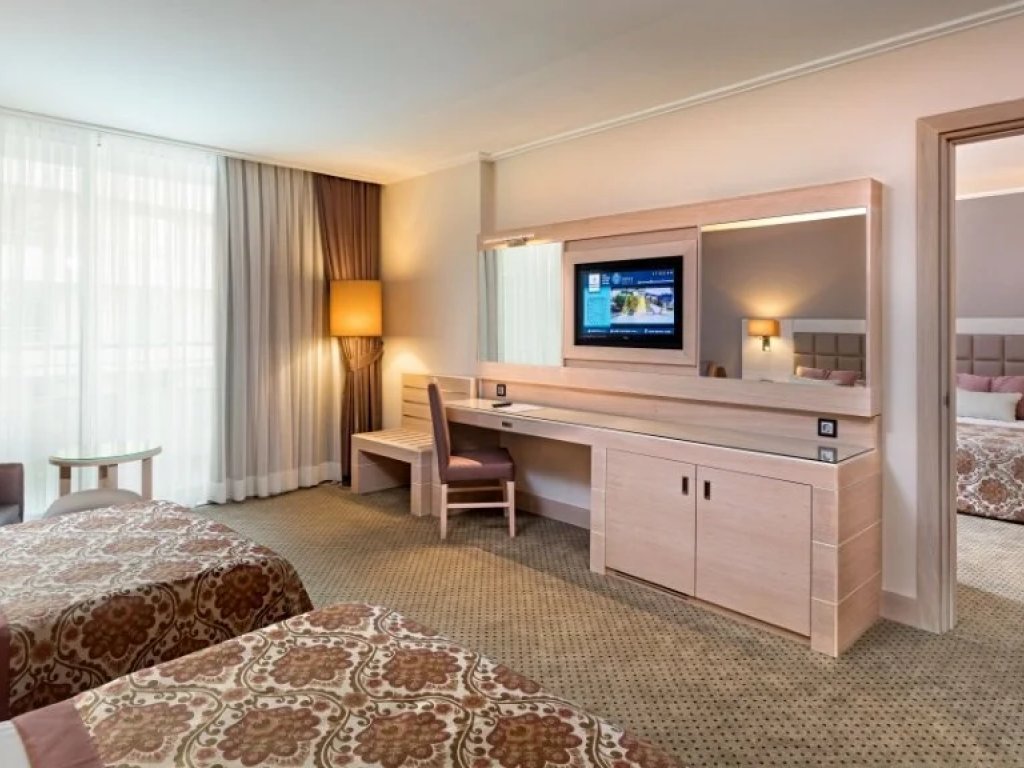 Miracle Resort Otel