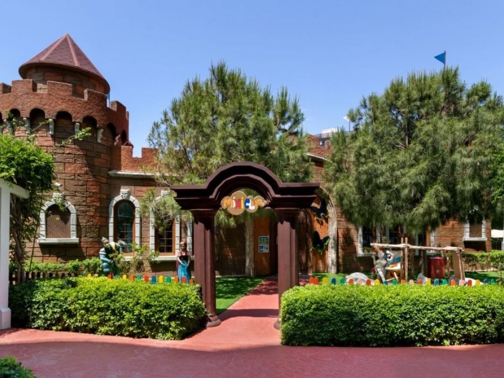 Miracle Resort Otel