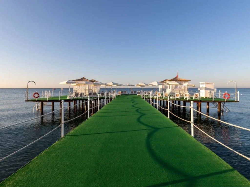Miracle Resort Otel