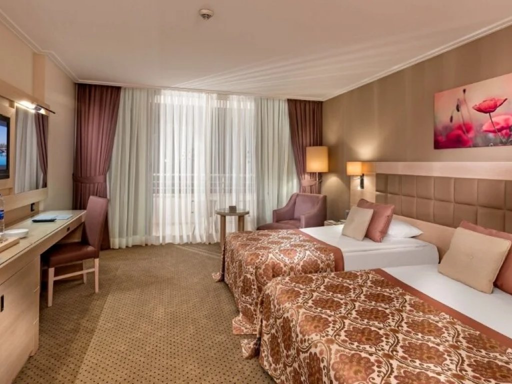 Miracle Resort Otel