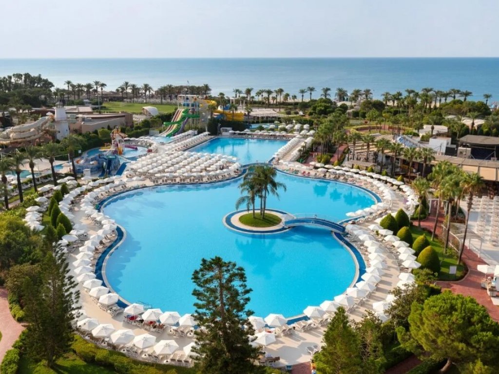 Miracle Resort Otel