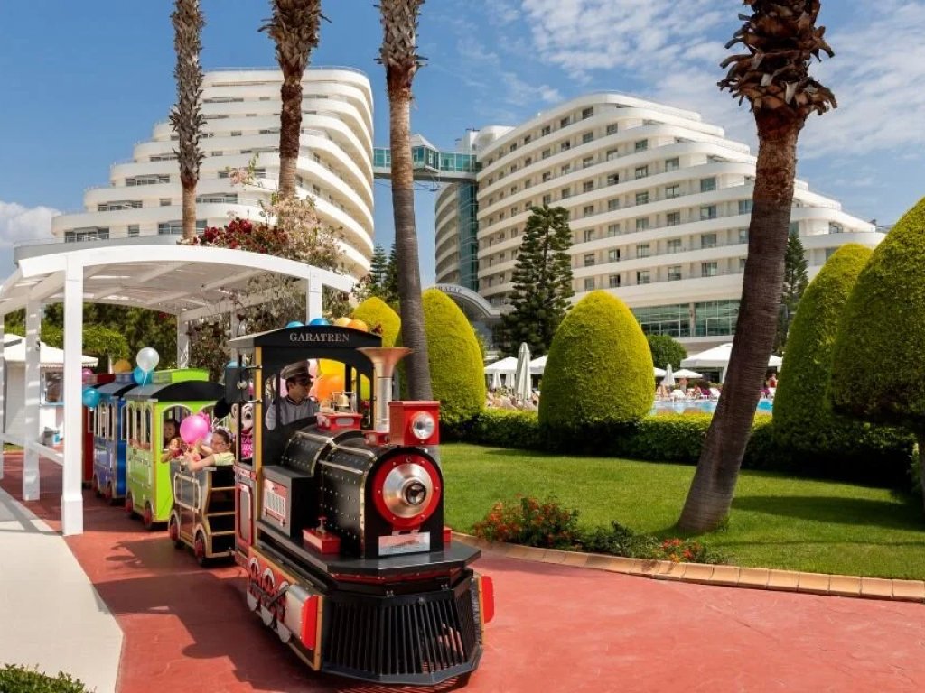 Miracle Resort Otel