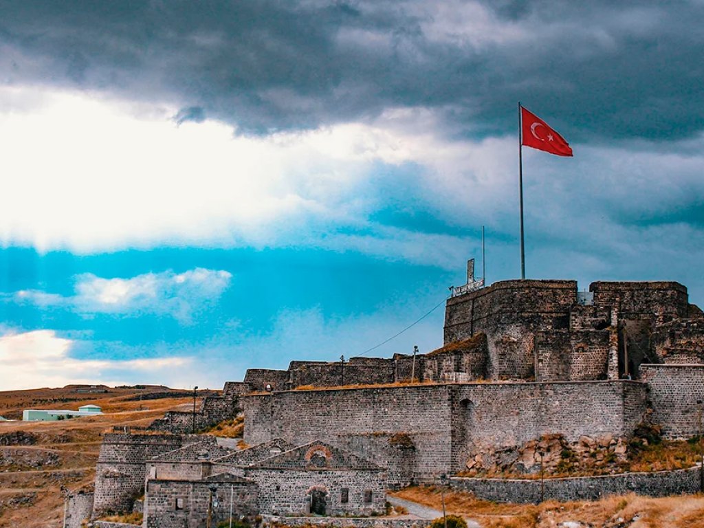 İstanbul Çıkışlı Doğunun Hazineleri Turu (5 Gece)