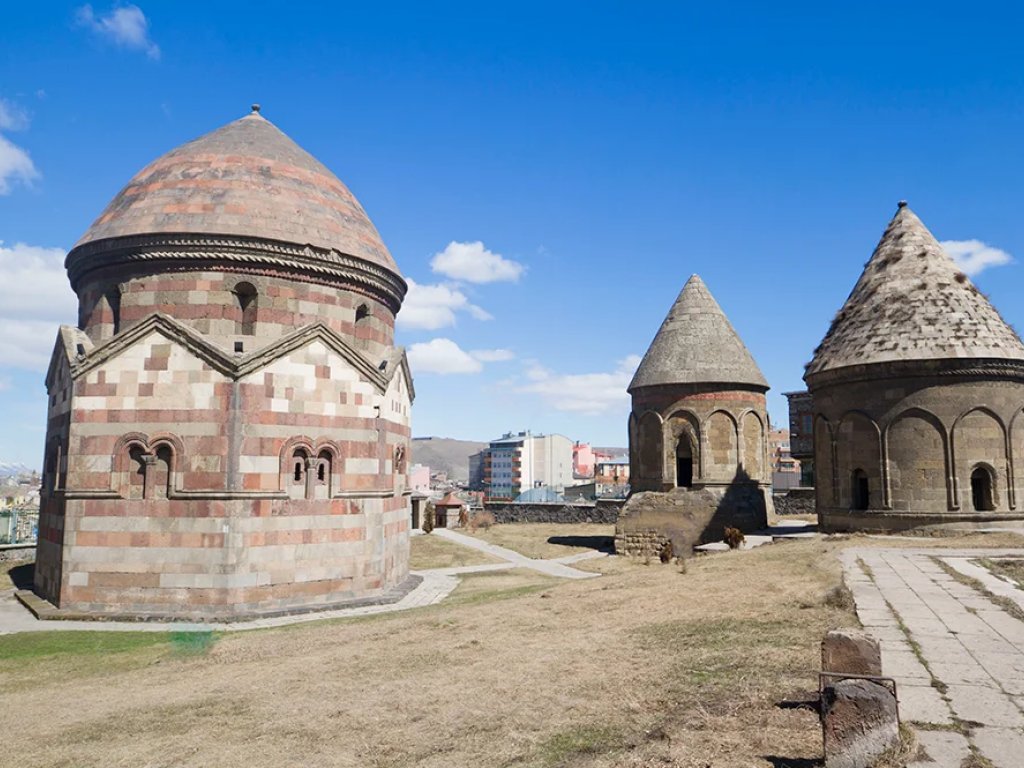 İstanbul Çıkışlı Doğunun Hazineleri Turu (5 Gece)