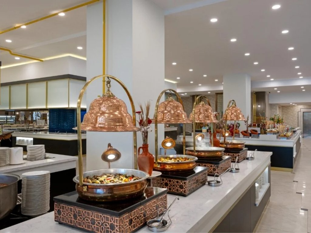 Dobedan World Palace