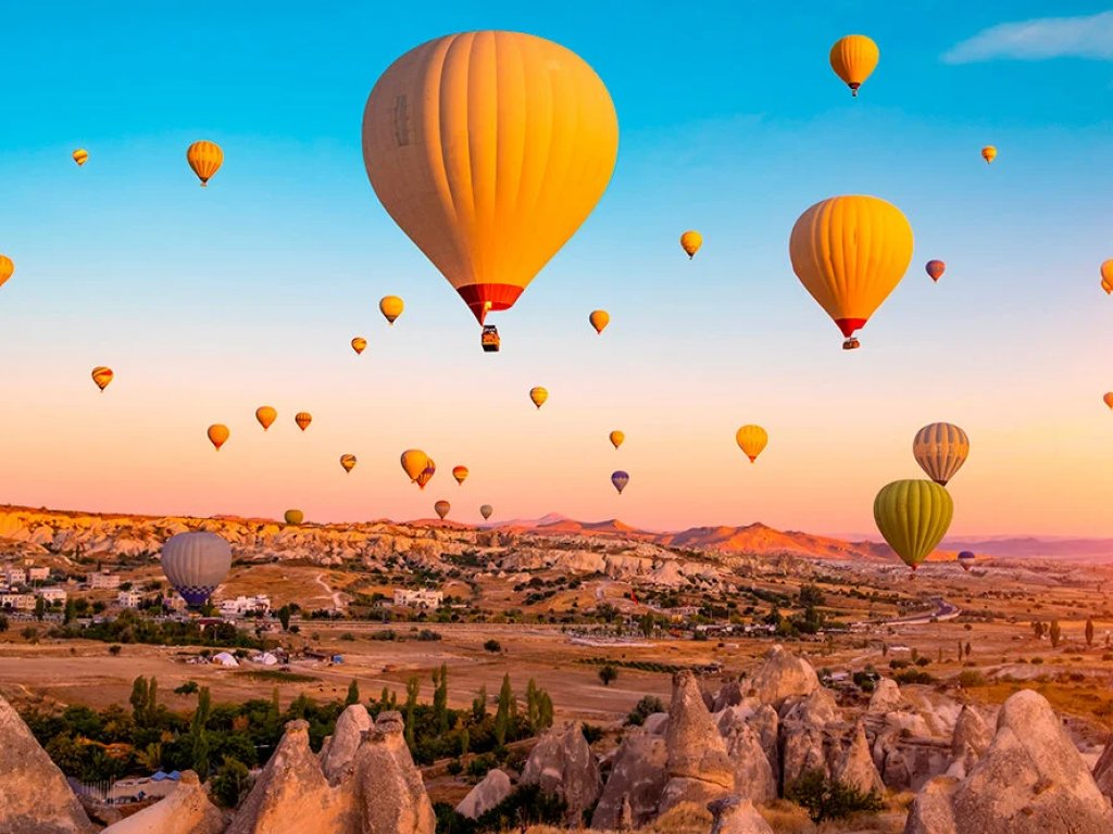 Afyon, İzmir Çıkışlı Kapadokya Turu (2 Gece)