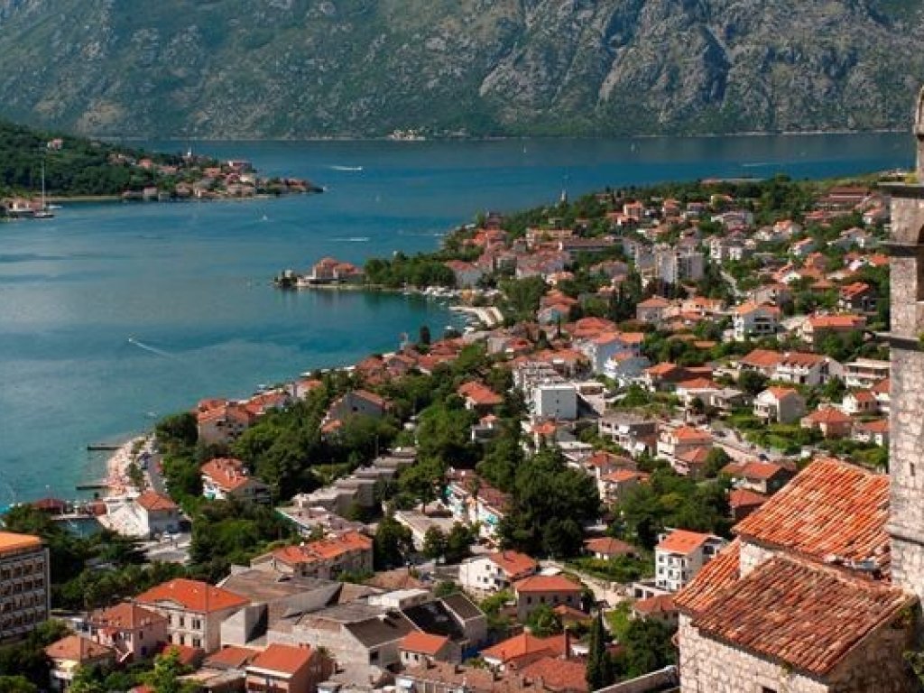 İzmir Çıkışlı Büyük Balkanlar Turu (7 Gece - 8 Gün)